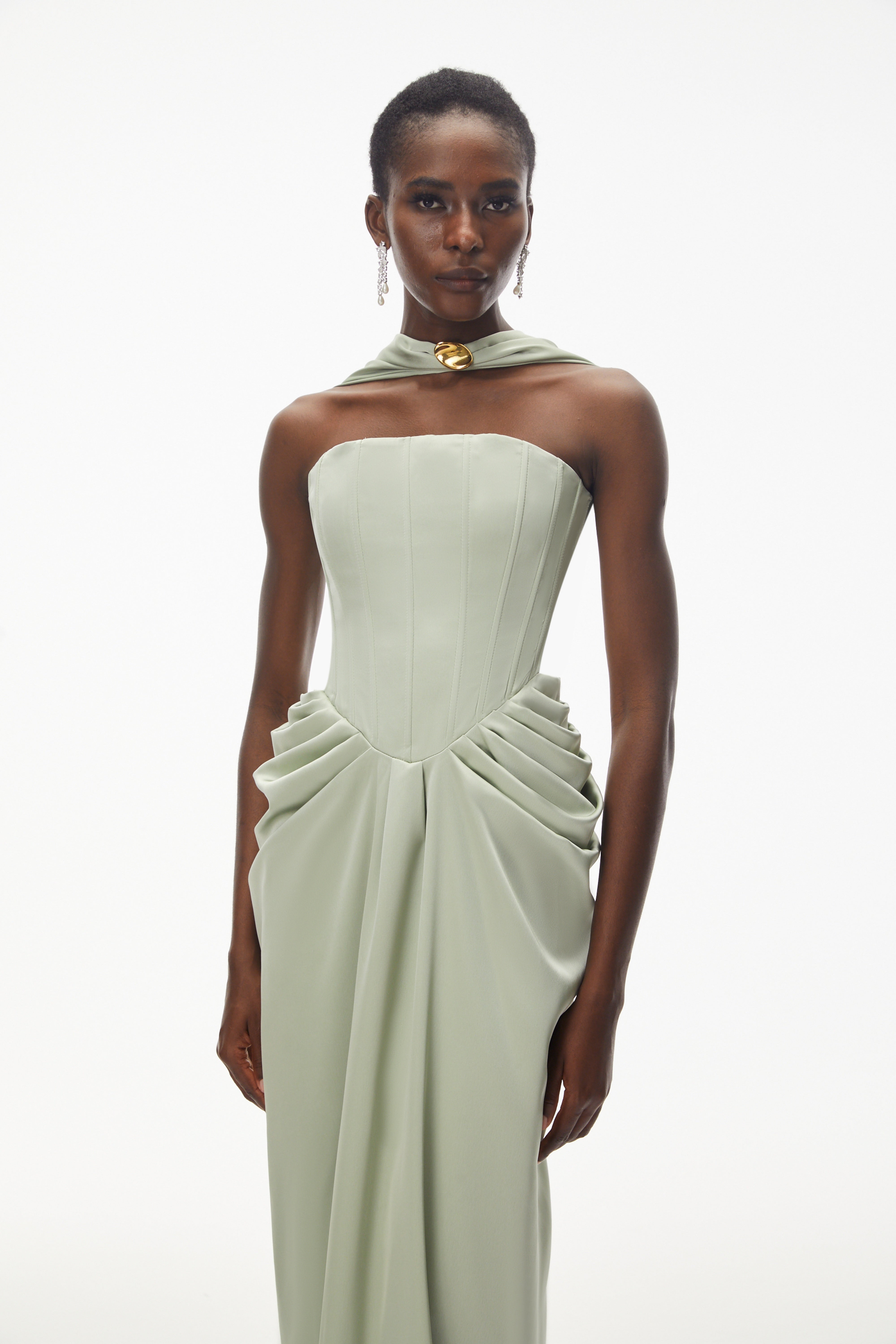 فستان طويل بياقة على الرقبة من Mariella Green