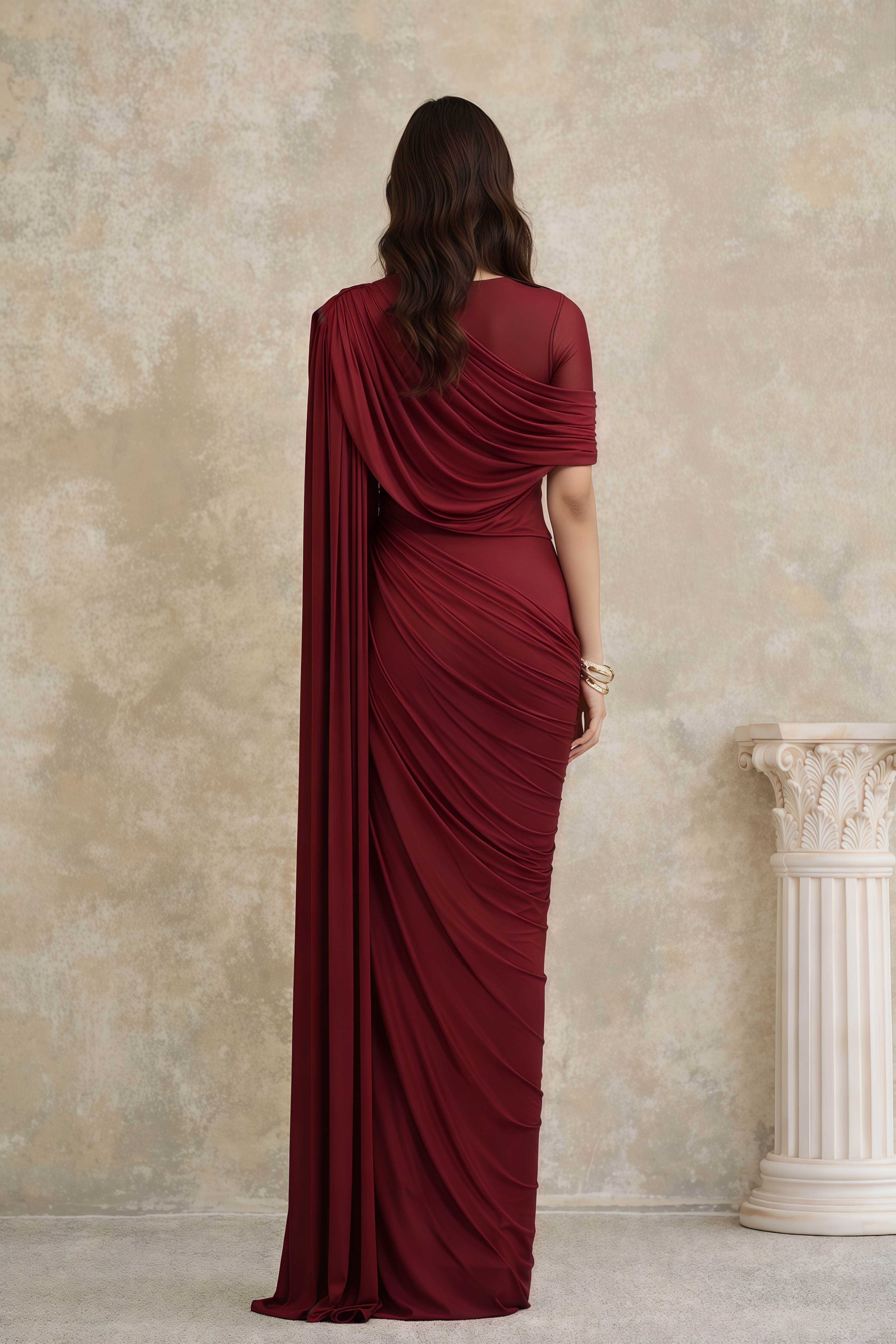 فستان ميوارا أحمر غير متماثل بغطاء ملفوف