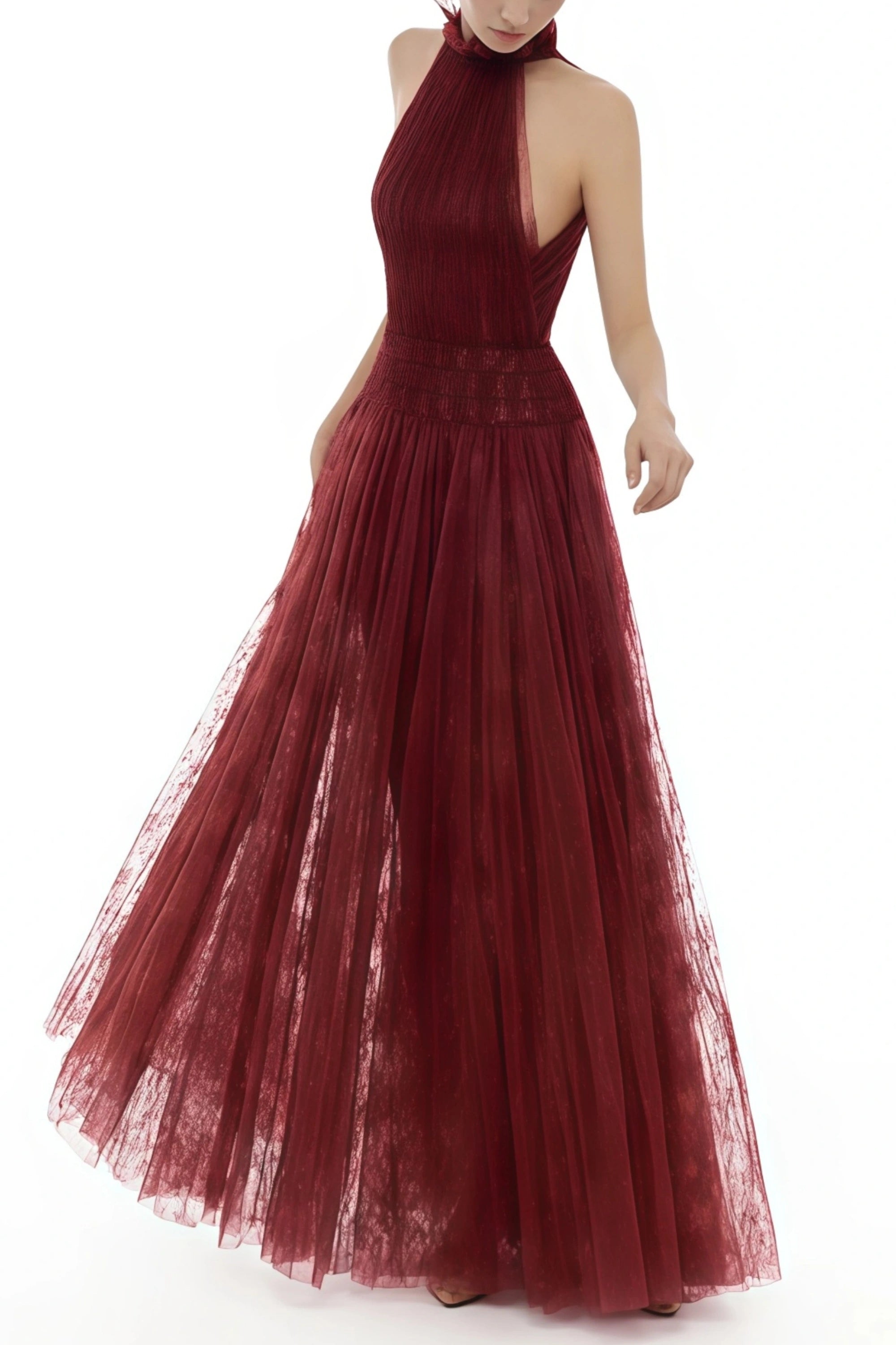 فستان أماندين ماكسي أحمر شفاف بفتحة رقبة على شكل حرف V