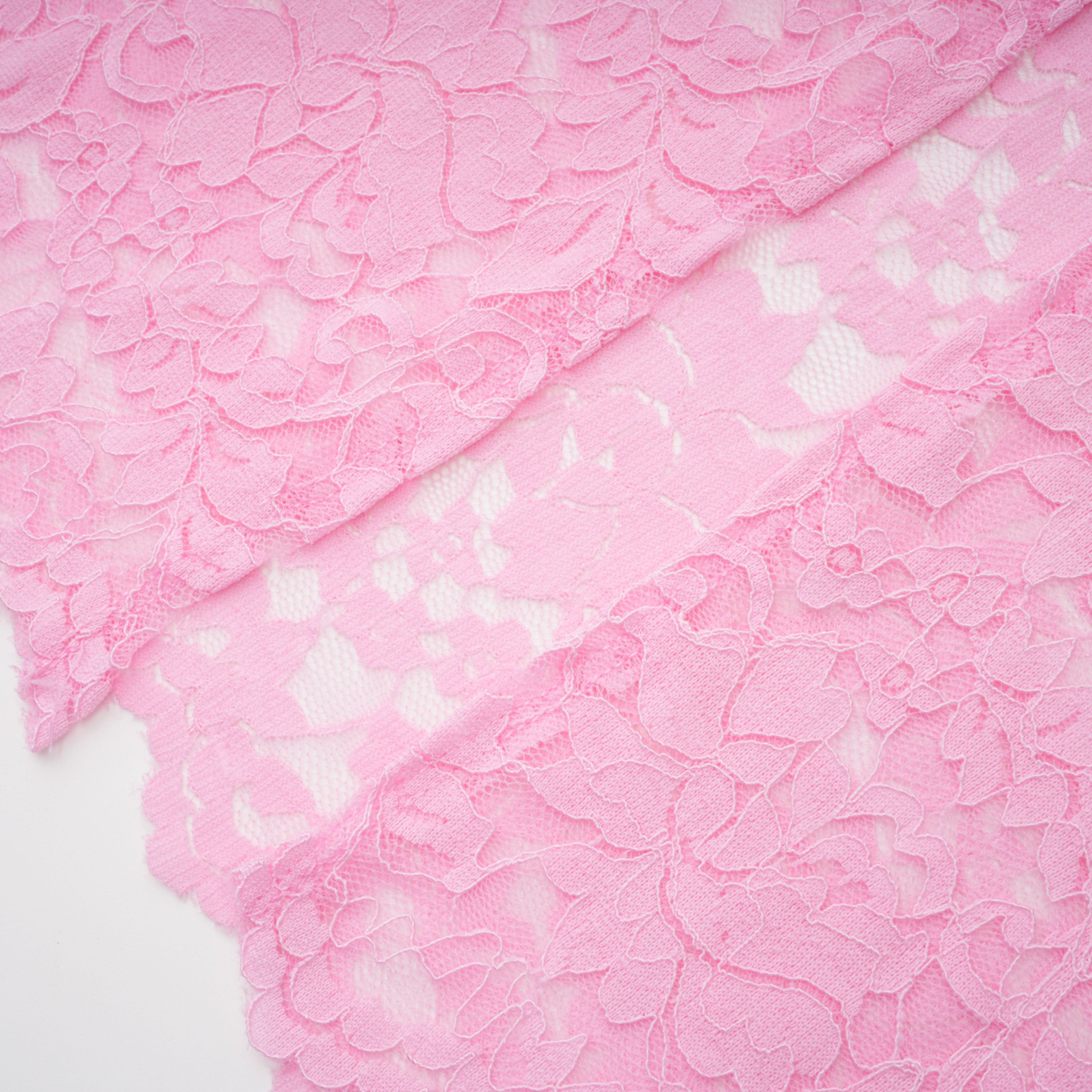 فستان نوريا ميدي من الدانتيل المزين بزخارف زهرية وشريط وردي