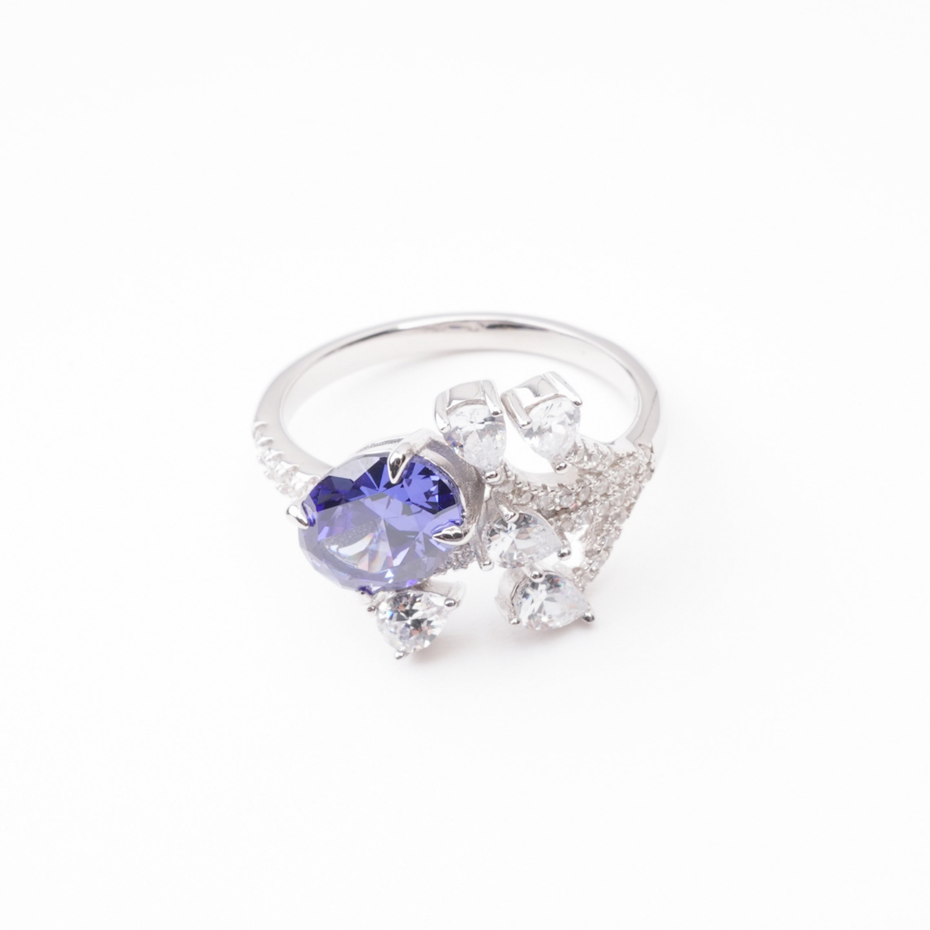Océane Violet Blue Oval Cut Pear Cluster Crystal Sterling Silver Ring