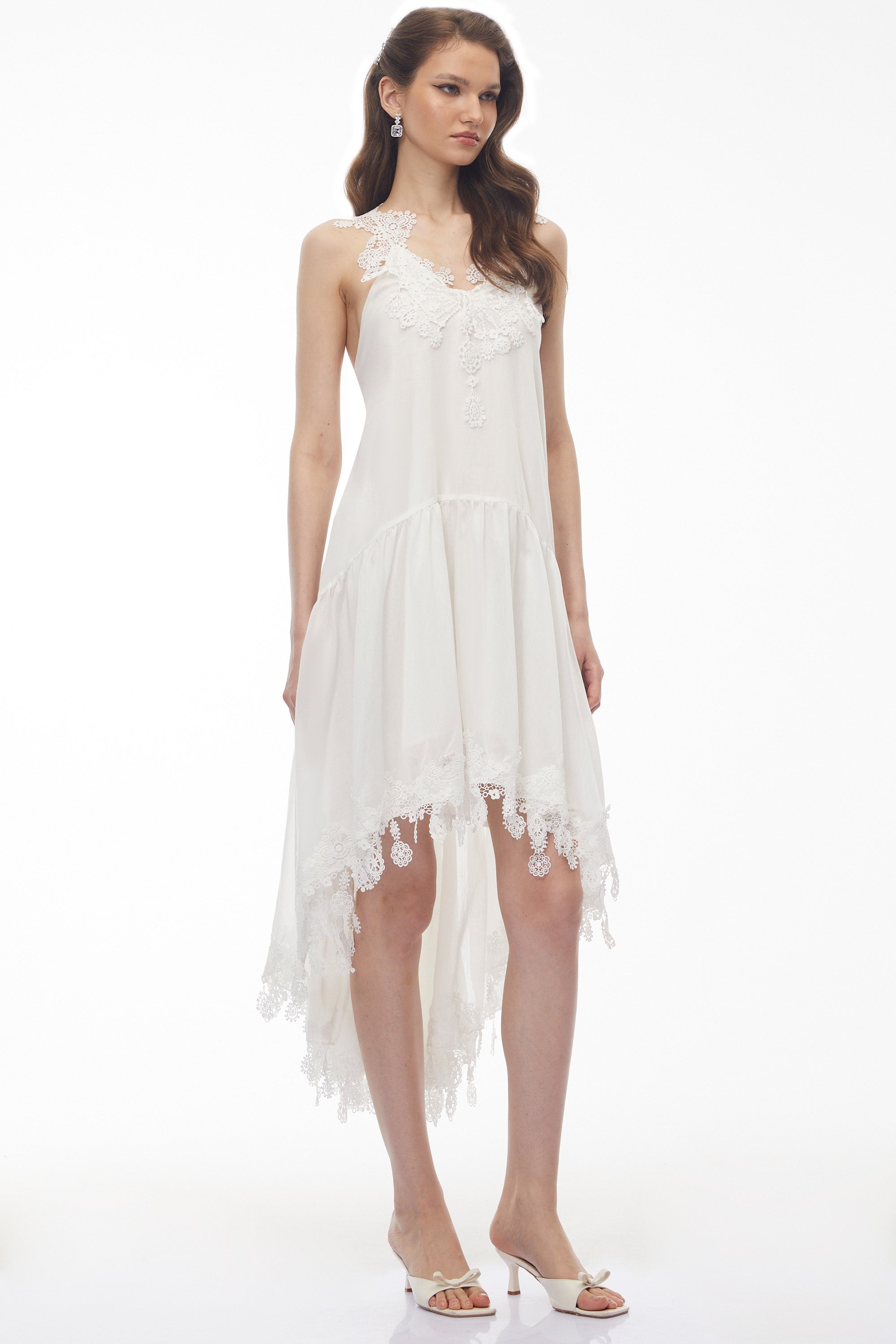 Robe midi sans manches en dentelle à fleurs blanche Qadesh