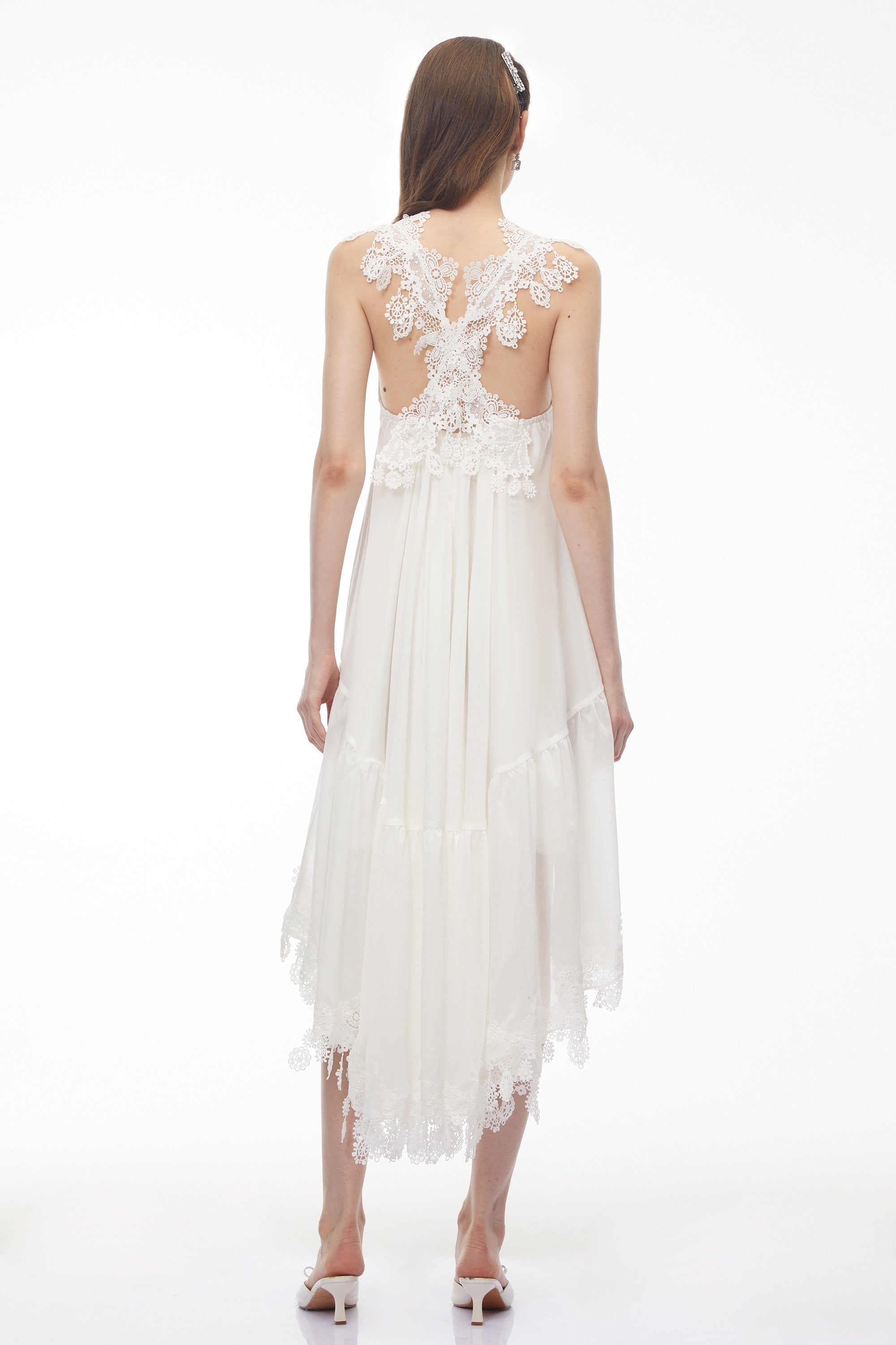 Robe midi sans manches en dentelle à fleurs blanche Qadesh