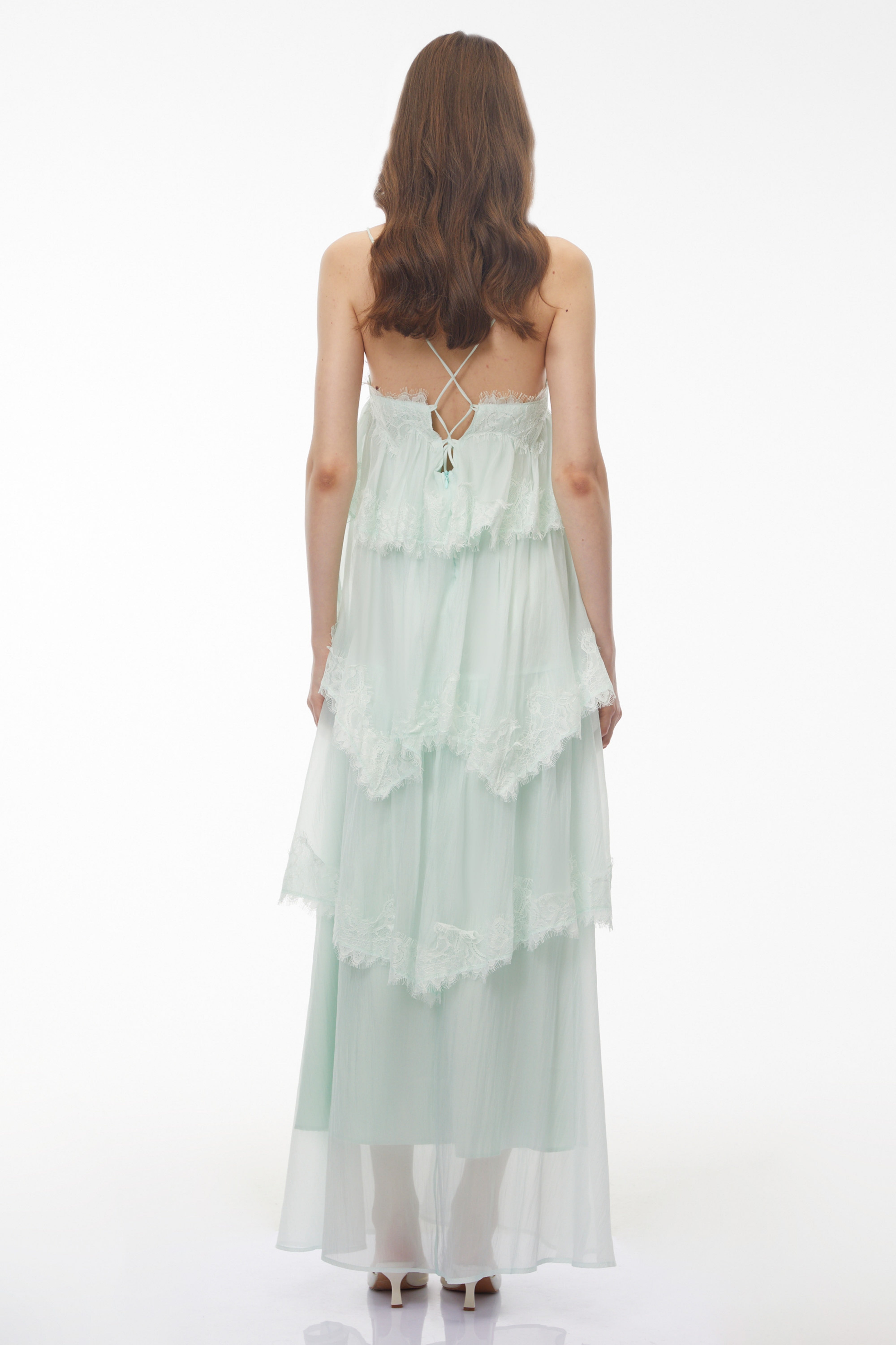 Robe longue à volants vert menthe, avec bordures en dentelle et bretelles fines