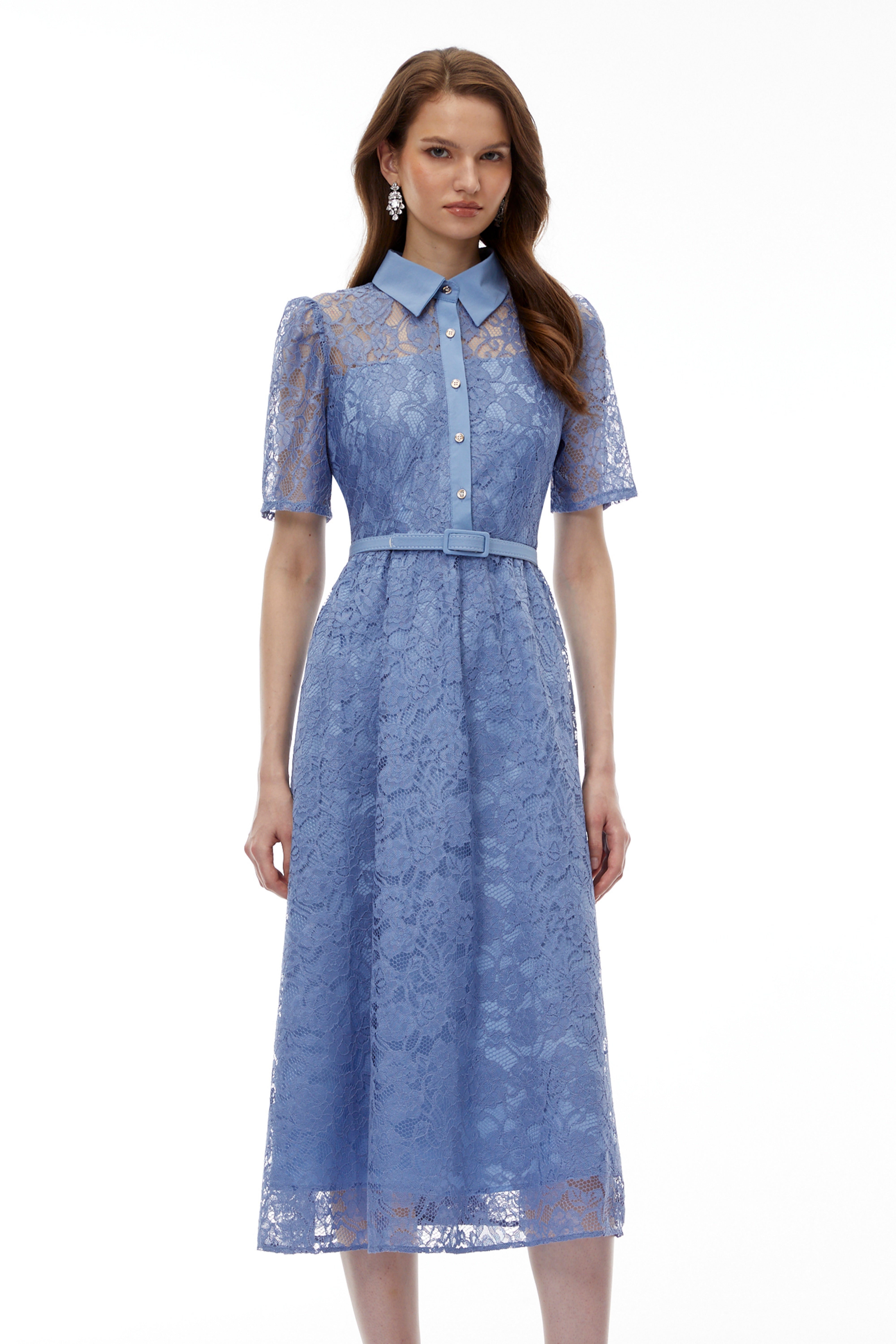 Ruqayya Blaues Midi-Kleid mit Blumenmuster und Spitze