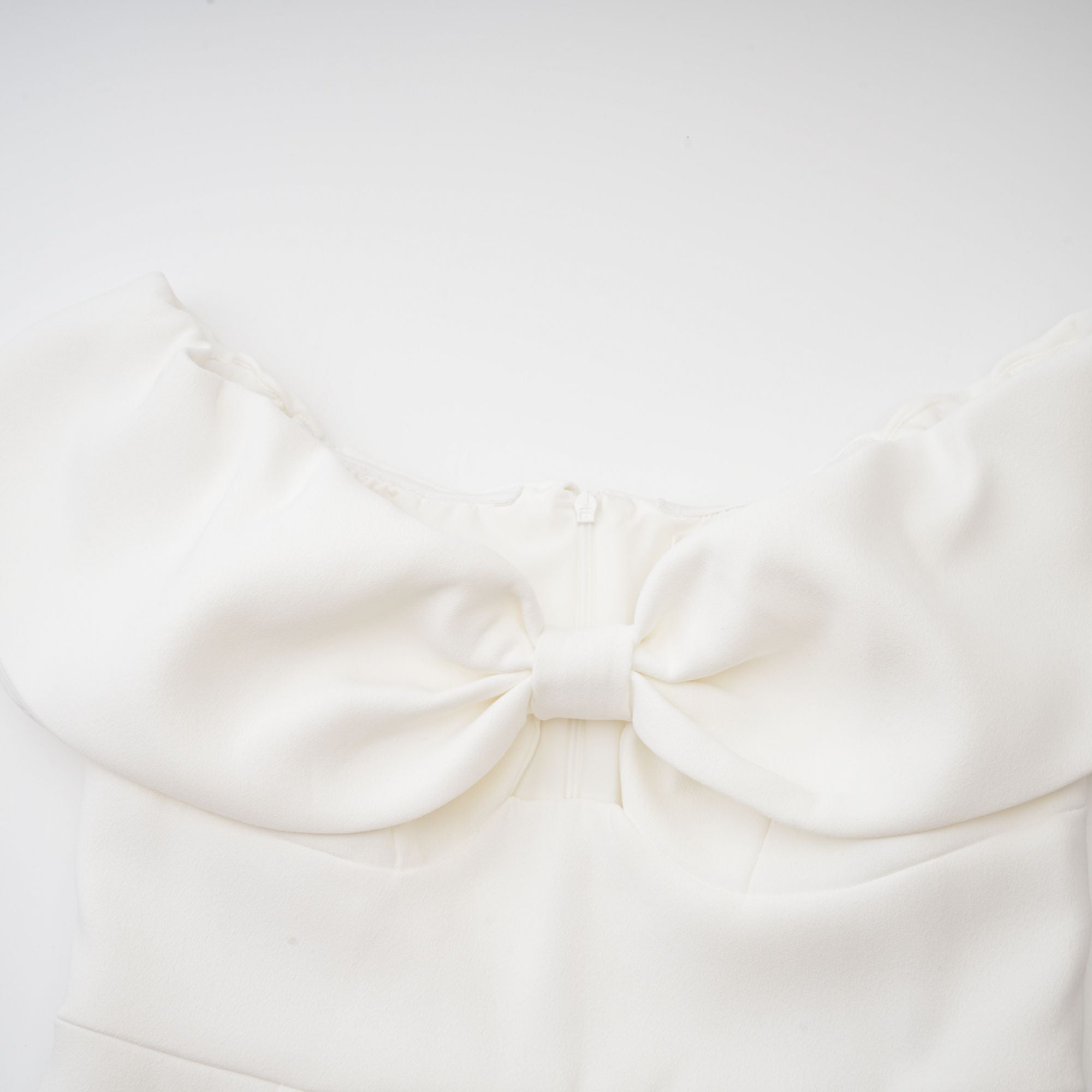 Victoire bow-detail off-shoulder dress