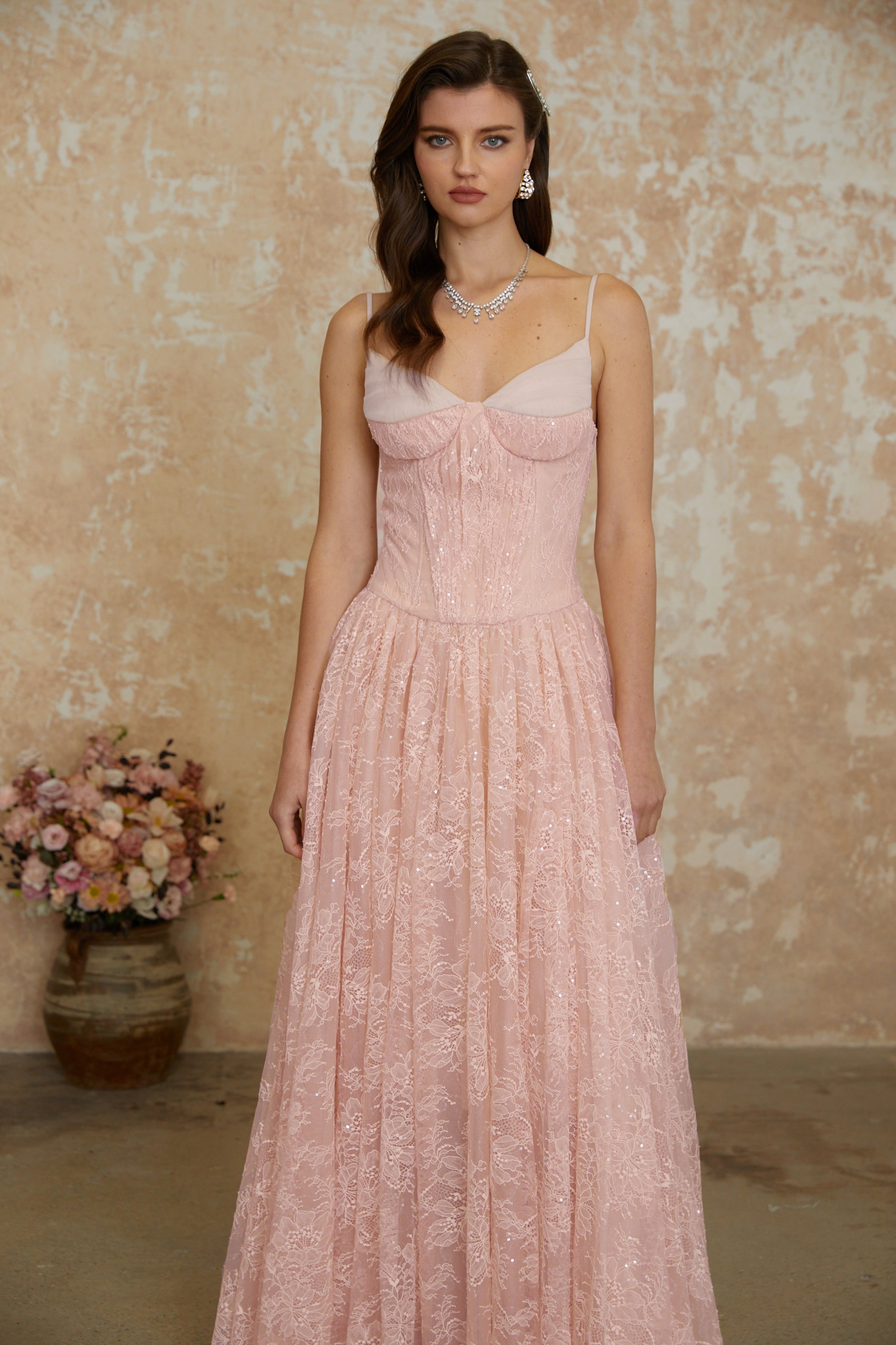 Robe longue en tulle à fleurs et dentelle rose