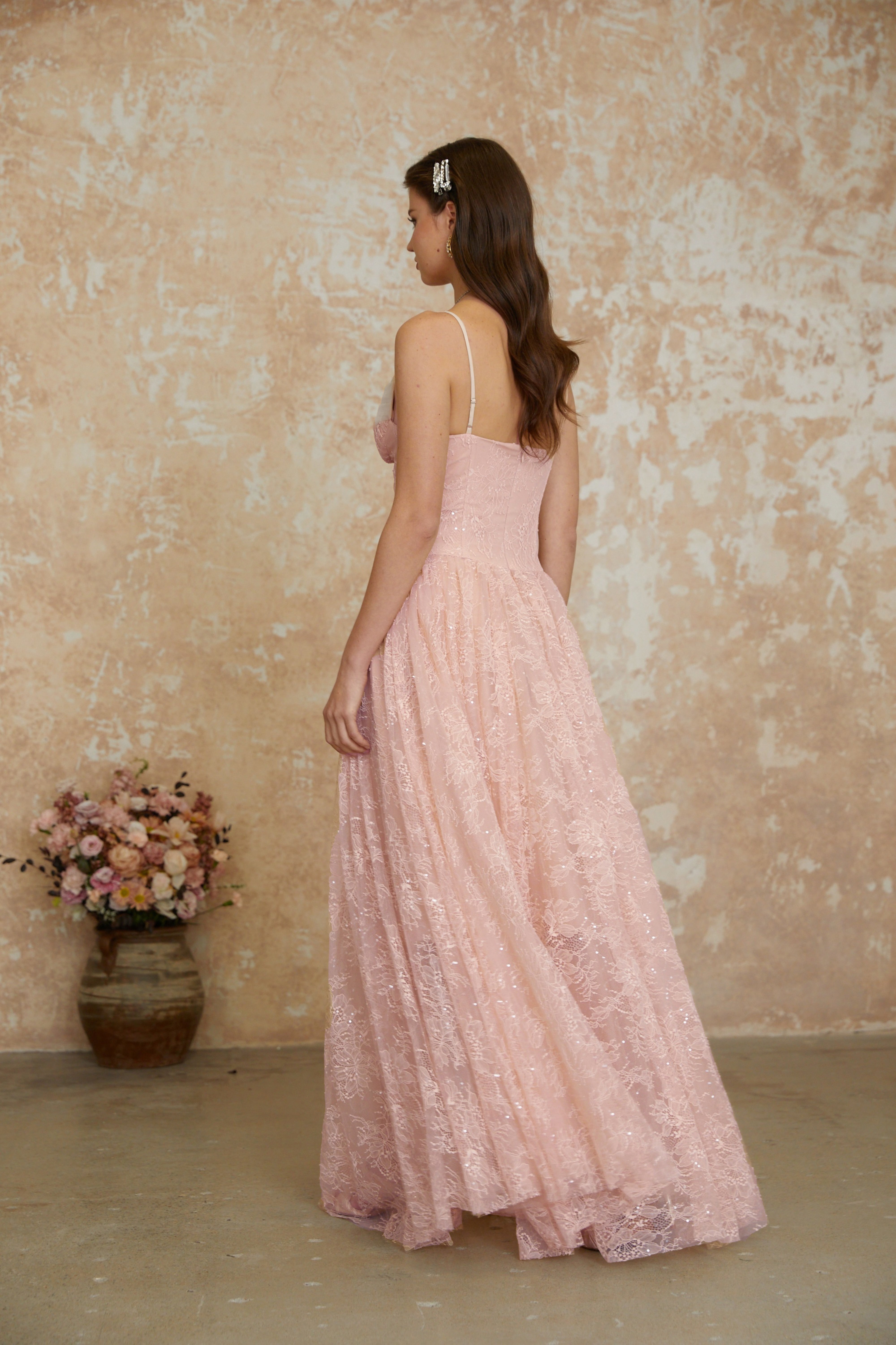 Robe longue en tulle à fleurs et dentelle rose