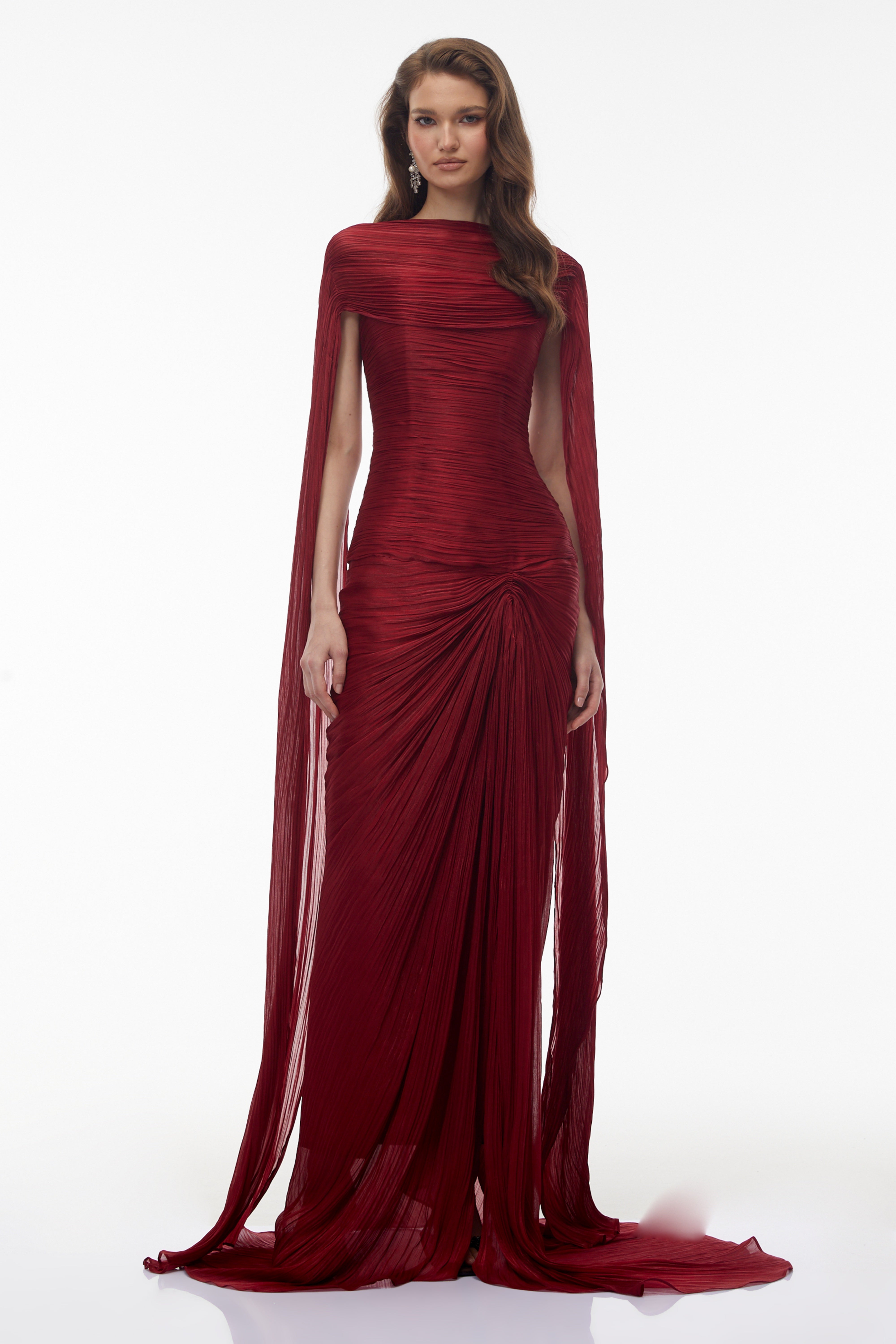 Shifra Burgundy – Asymmetrisches Cape-Maxikleid