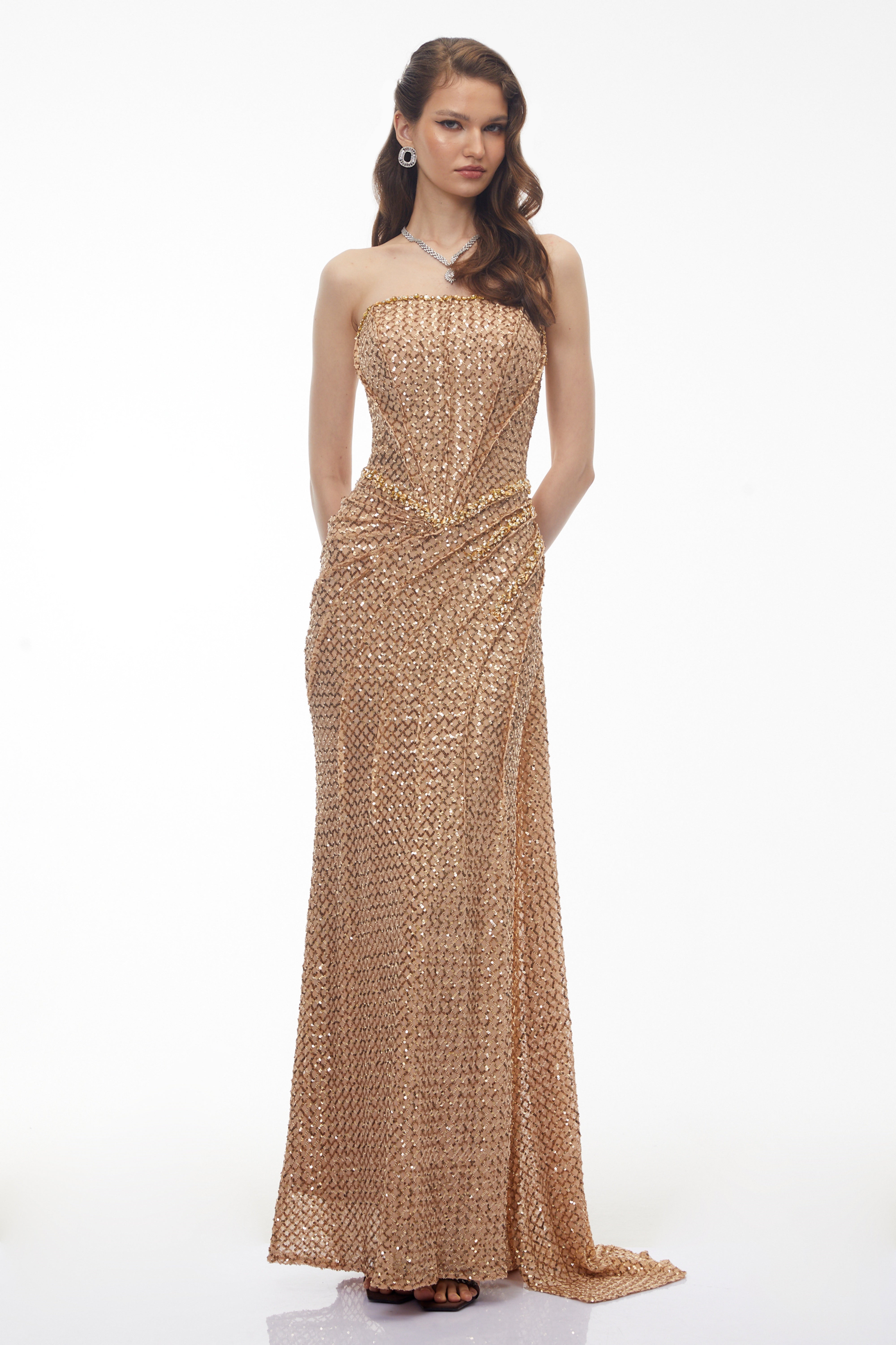 Robe longue froncée et ornée Shifra Gold