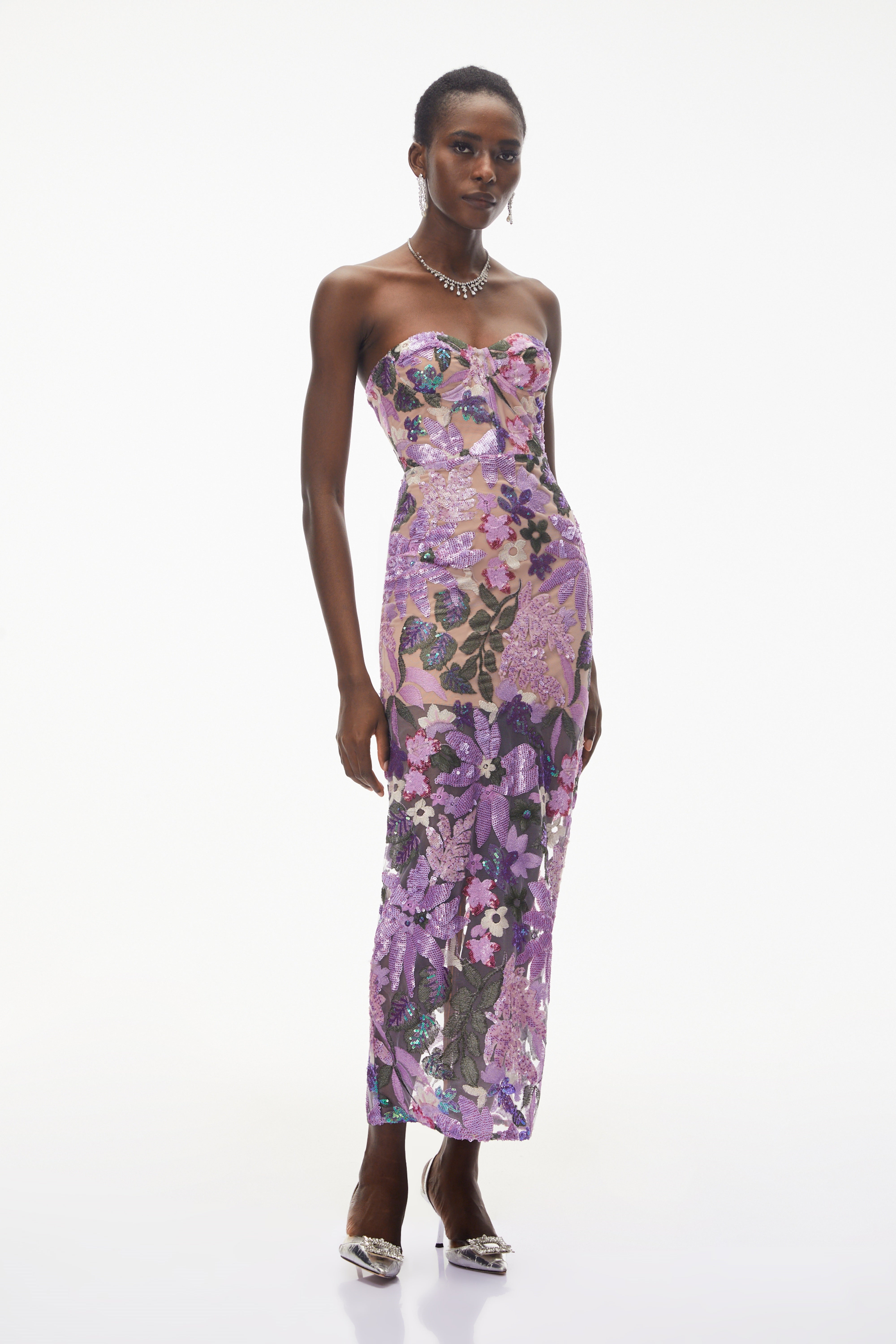 Teresa – Lila, schulterfreies Maxikleid mit Blumenstickerei