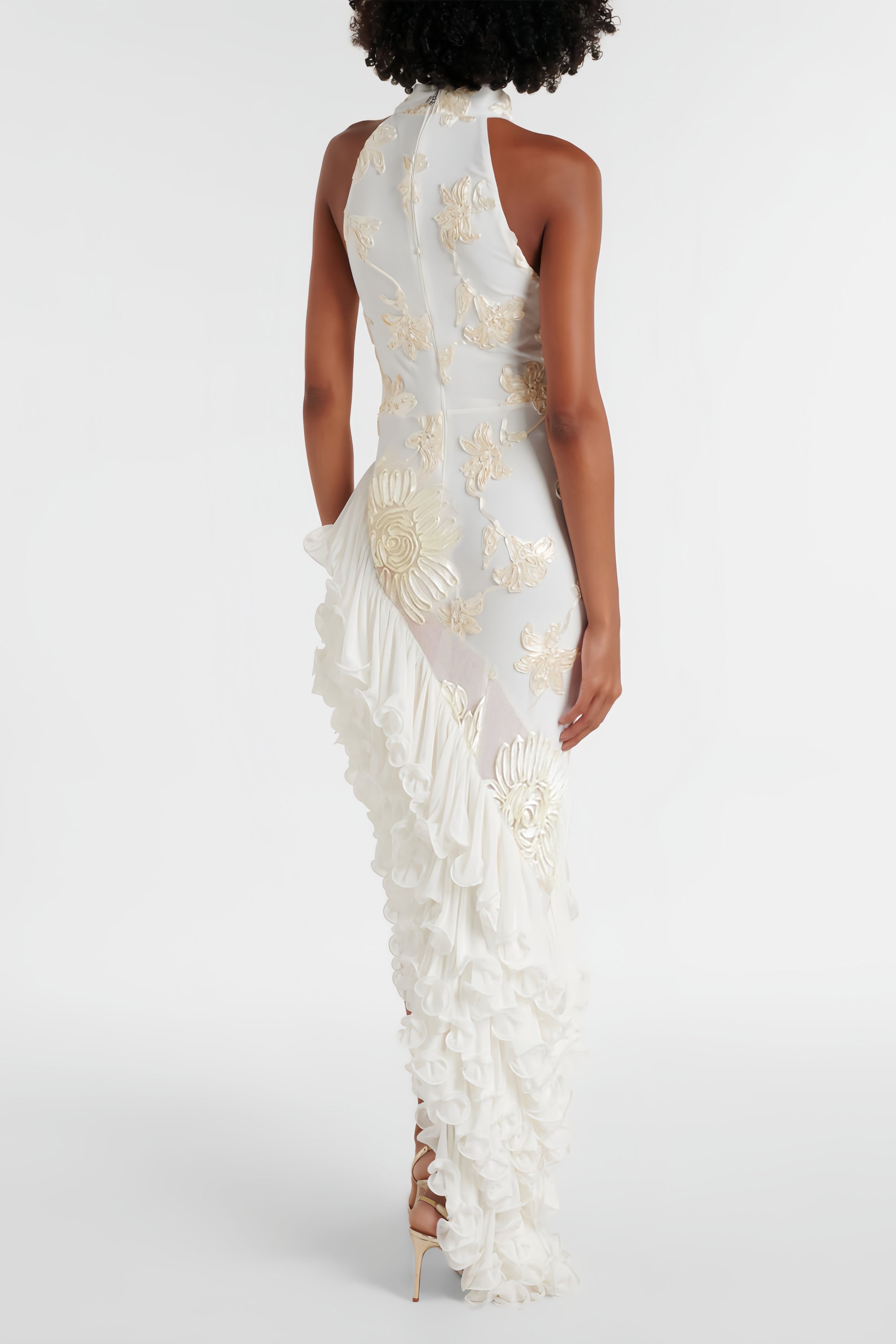 Théoline Neutrales asymmetrisches Midi-Kleid mit Rüschen und Blumenmuster