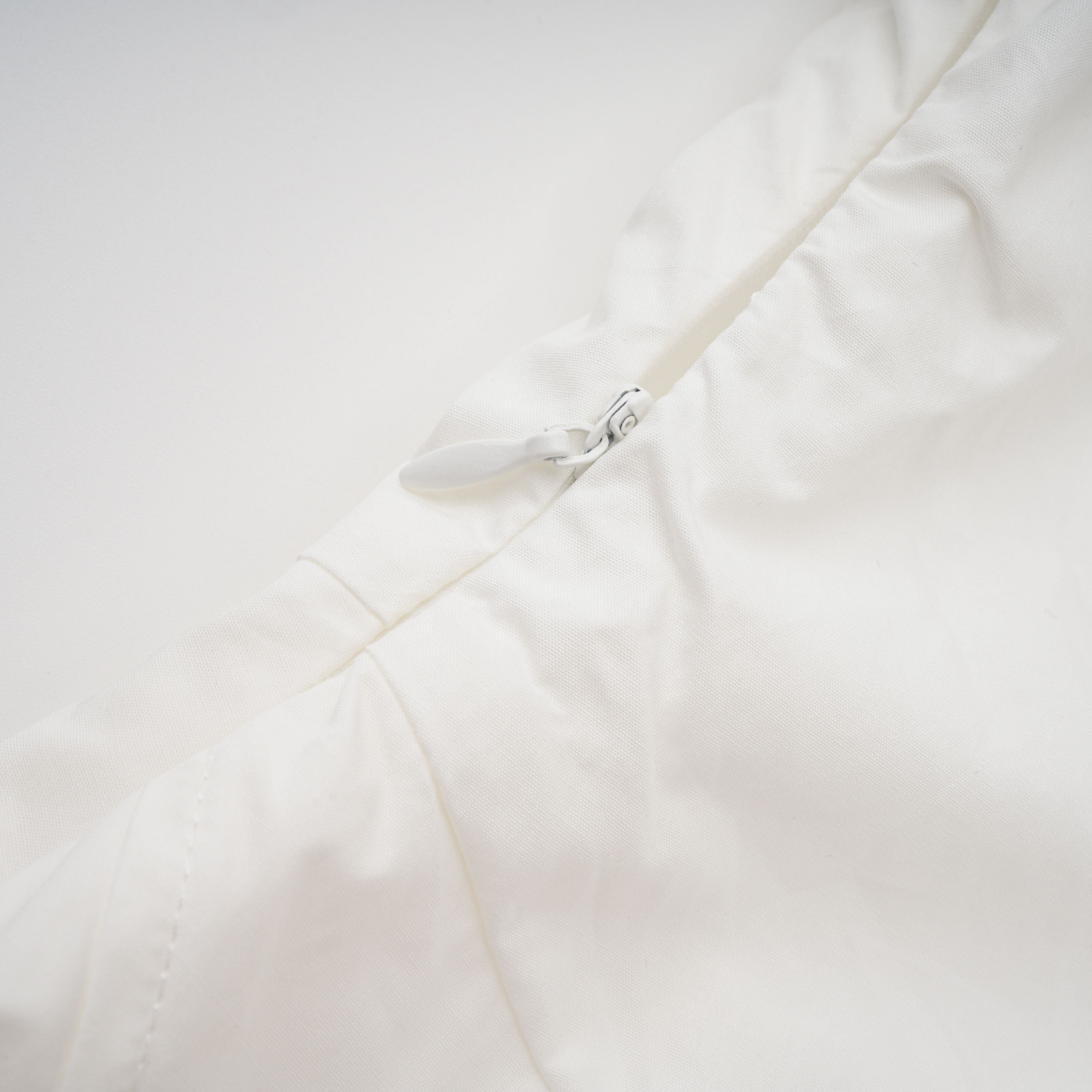 فستان قصير غير متماثل من Tímea White