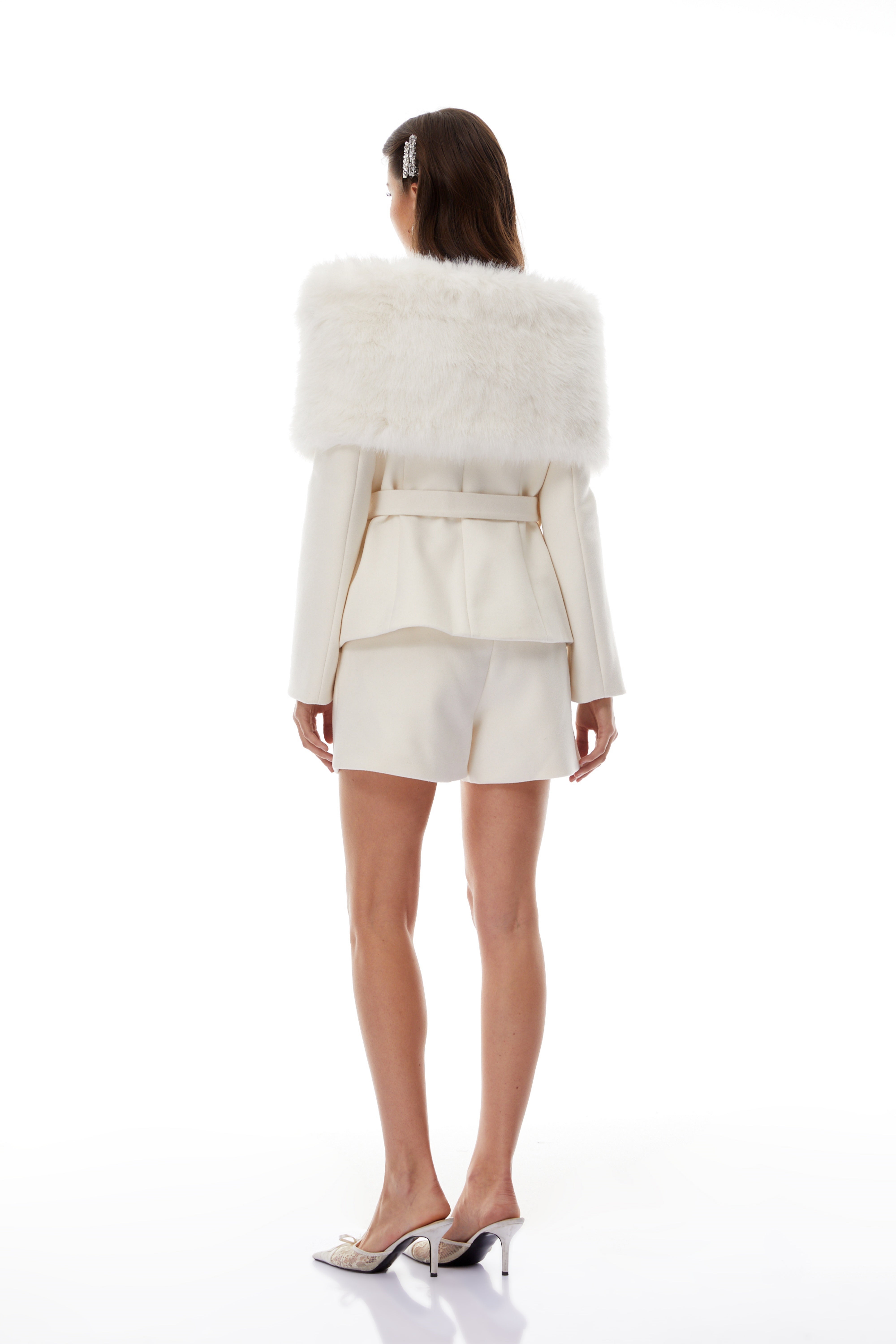 Unndís White Fur Shawl & Woolen Jacket & Shorts Set