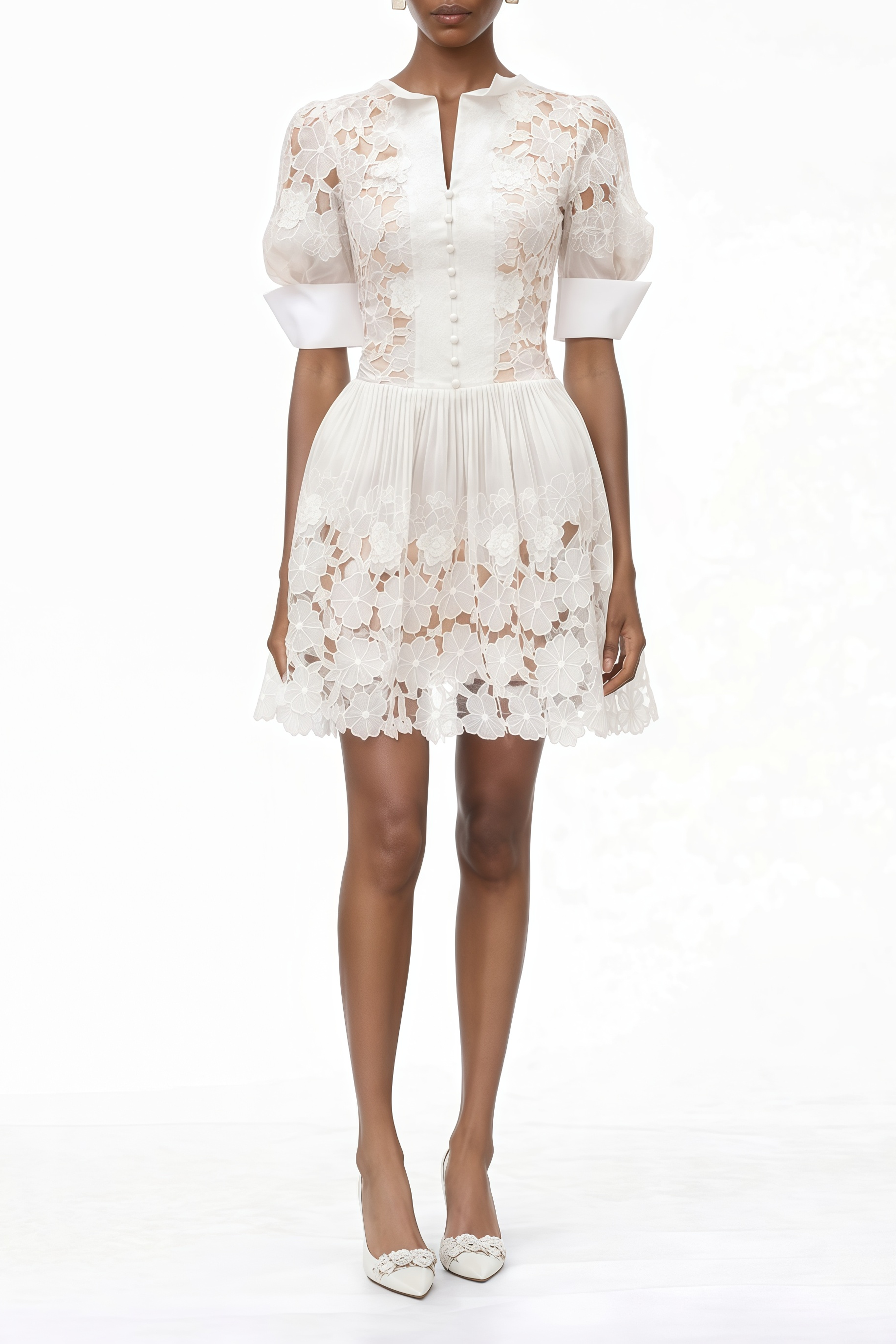 Zaria Weißes Minikleid mit Blumenapplikationen und Cut-Outs