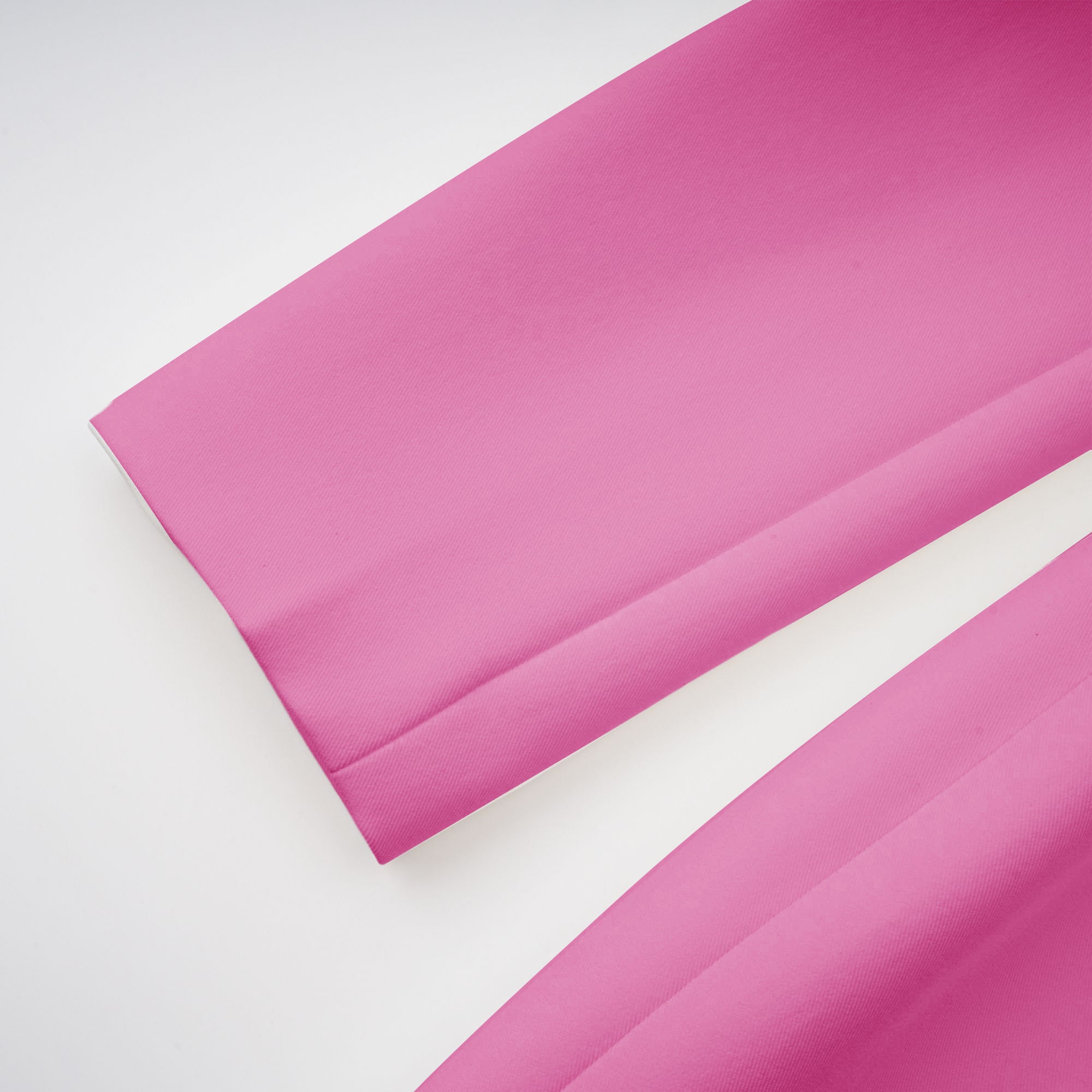 طقم جاكيت وتنورة بتصميم برميل إينورا