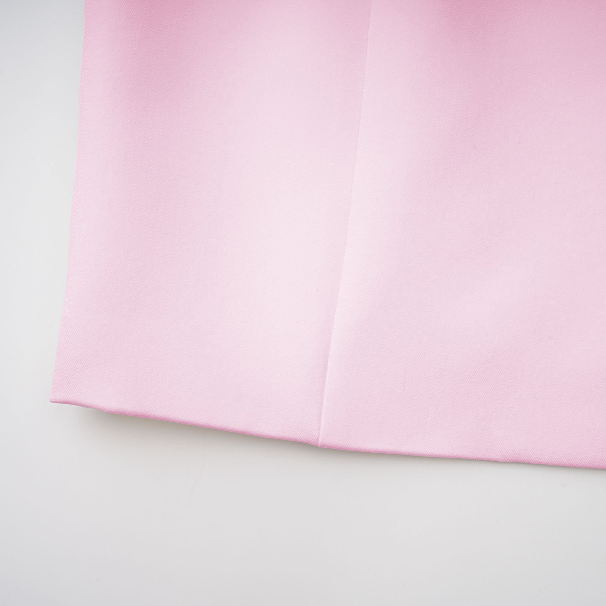 طقم جاكيت وتنورة بتصميم برميل إينورا