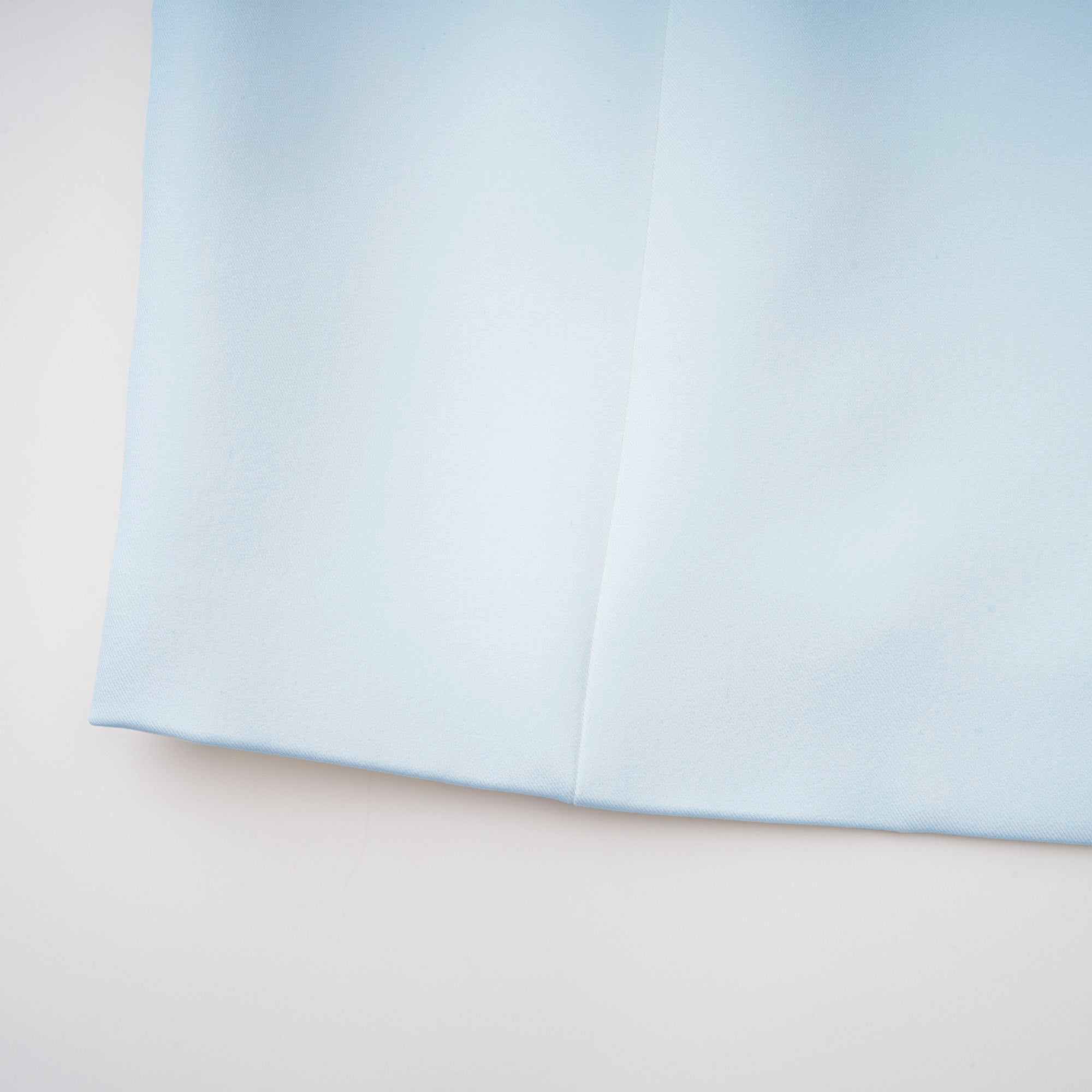 طقم جاكيت وتنورة بتصميم برميل إينورا