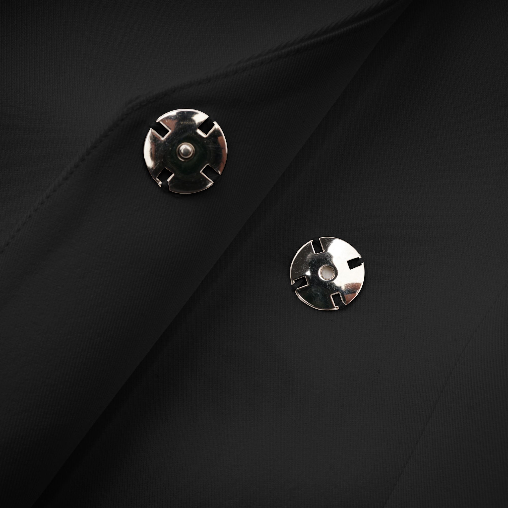 طقم جاكيت وتنورة بتصميم برميل أسود من إينورا