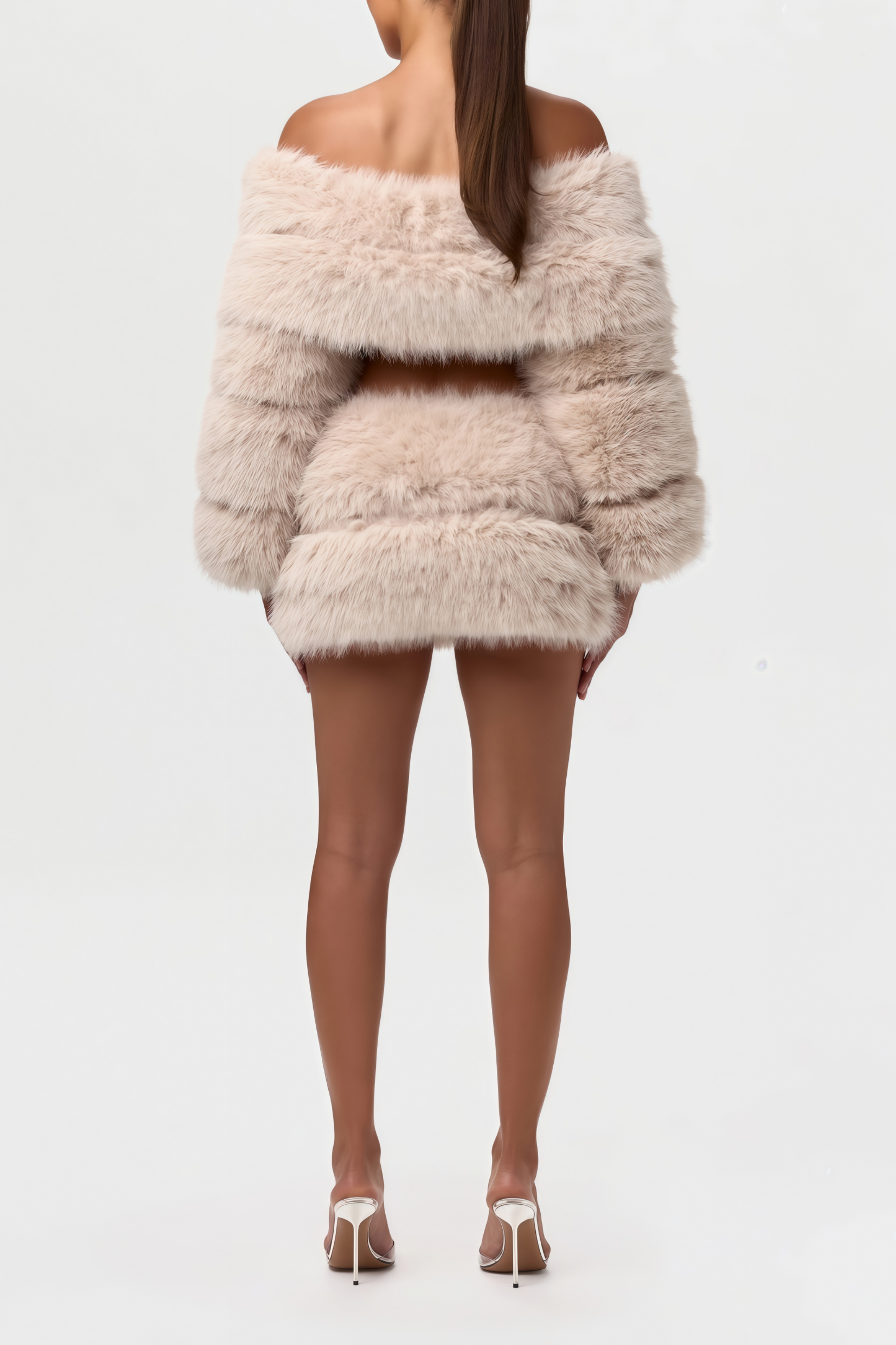 طقم بلوزة وتنورة من الفرو الصناعي بياتريس كاكي