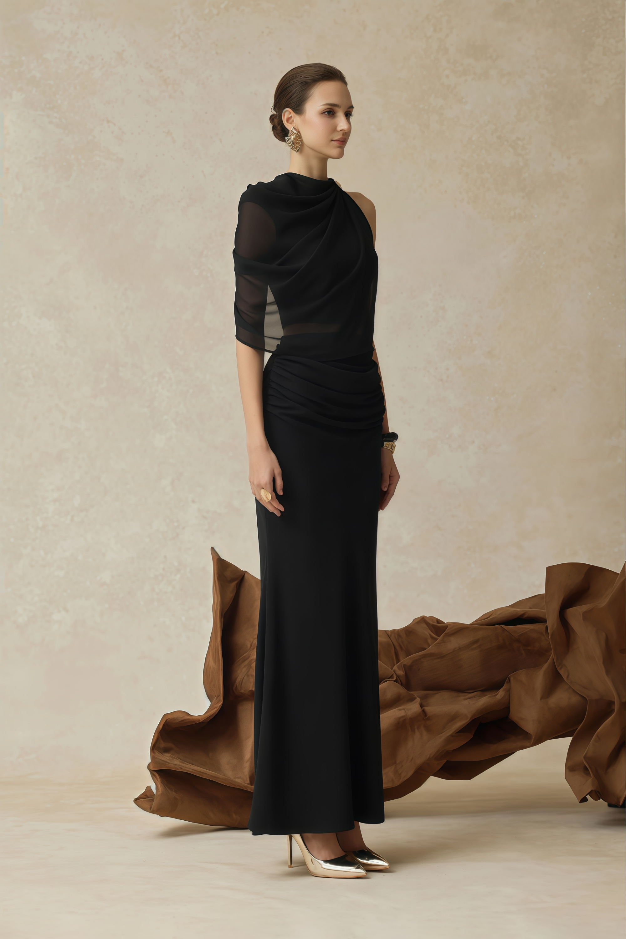 طقم كاليبسو أسود غير متماثل من توب وتنورة مكشكشة