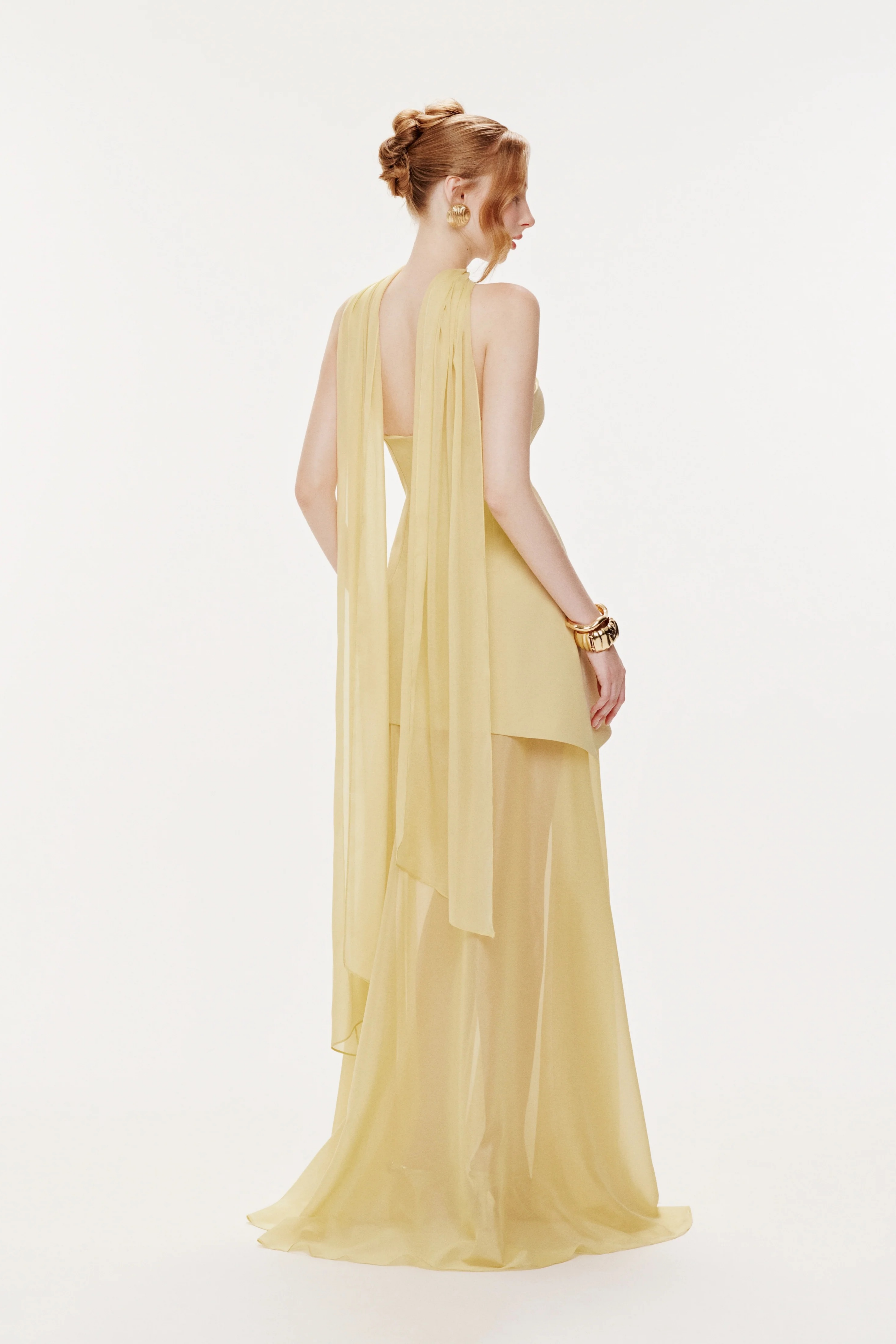 Sidonie – Gelbes, schulterfreies Maxikleid mit Einsätzen