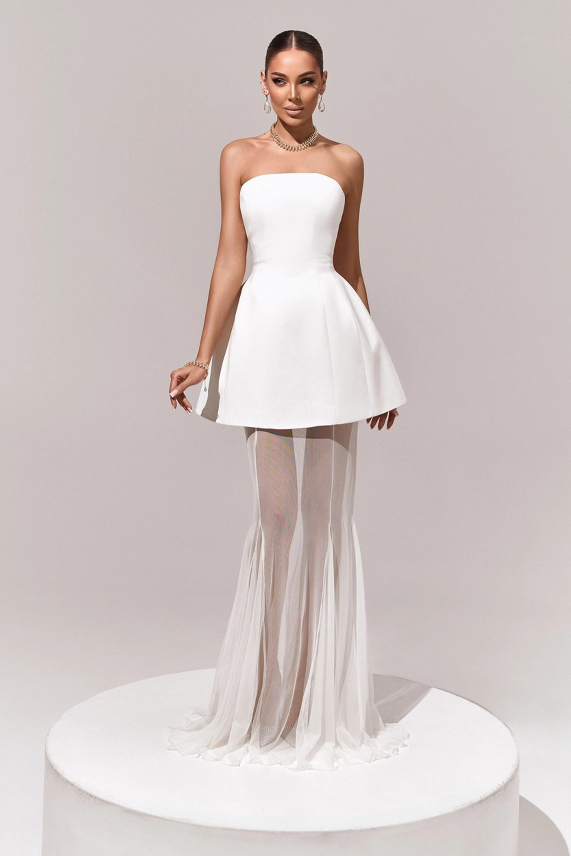 مجموعة فستان كورساج أسود و تنورة شبكية من ميلاني