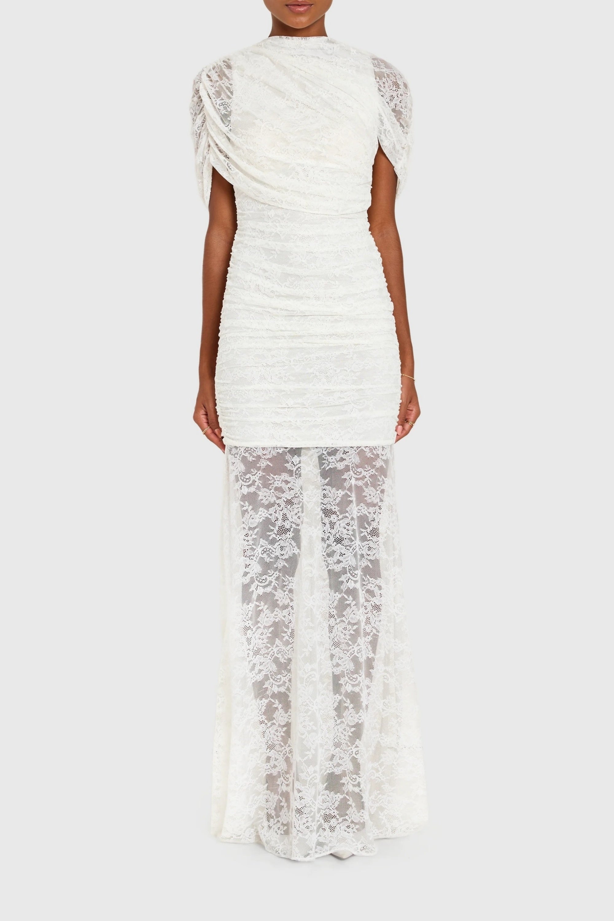 Sylphe Weißes asymmetrisches Maxikleid aus gerafftem Mesh