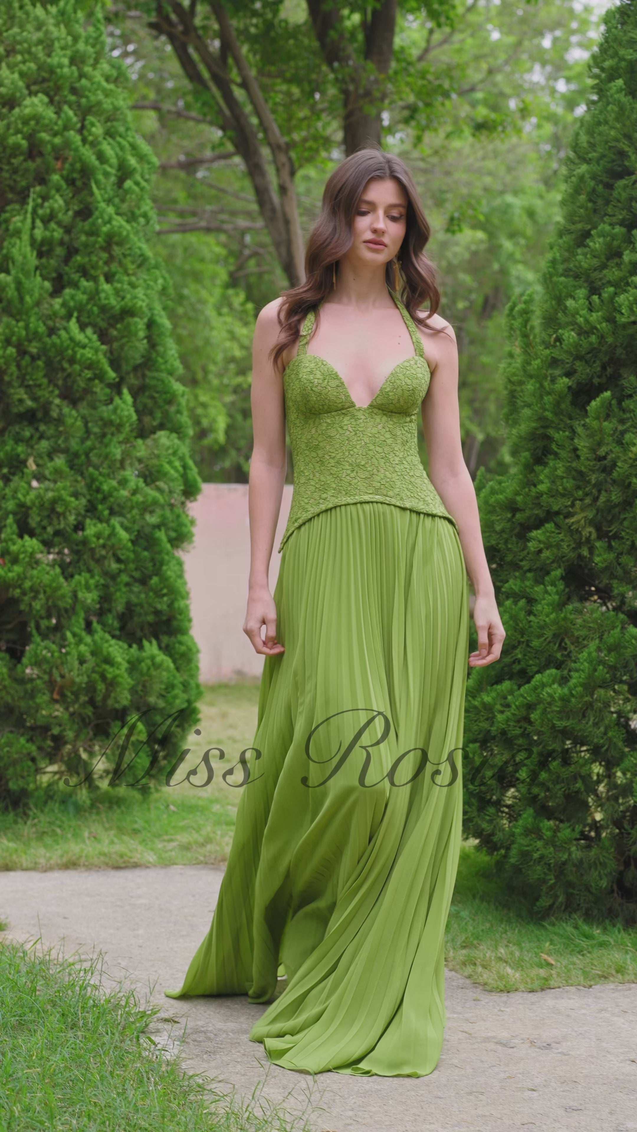 87aab3b26a5a422b9bc80ec72e260d