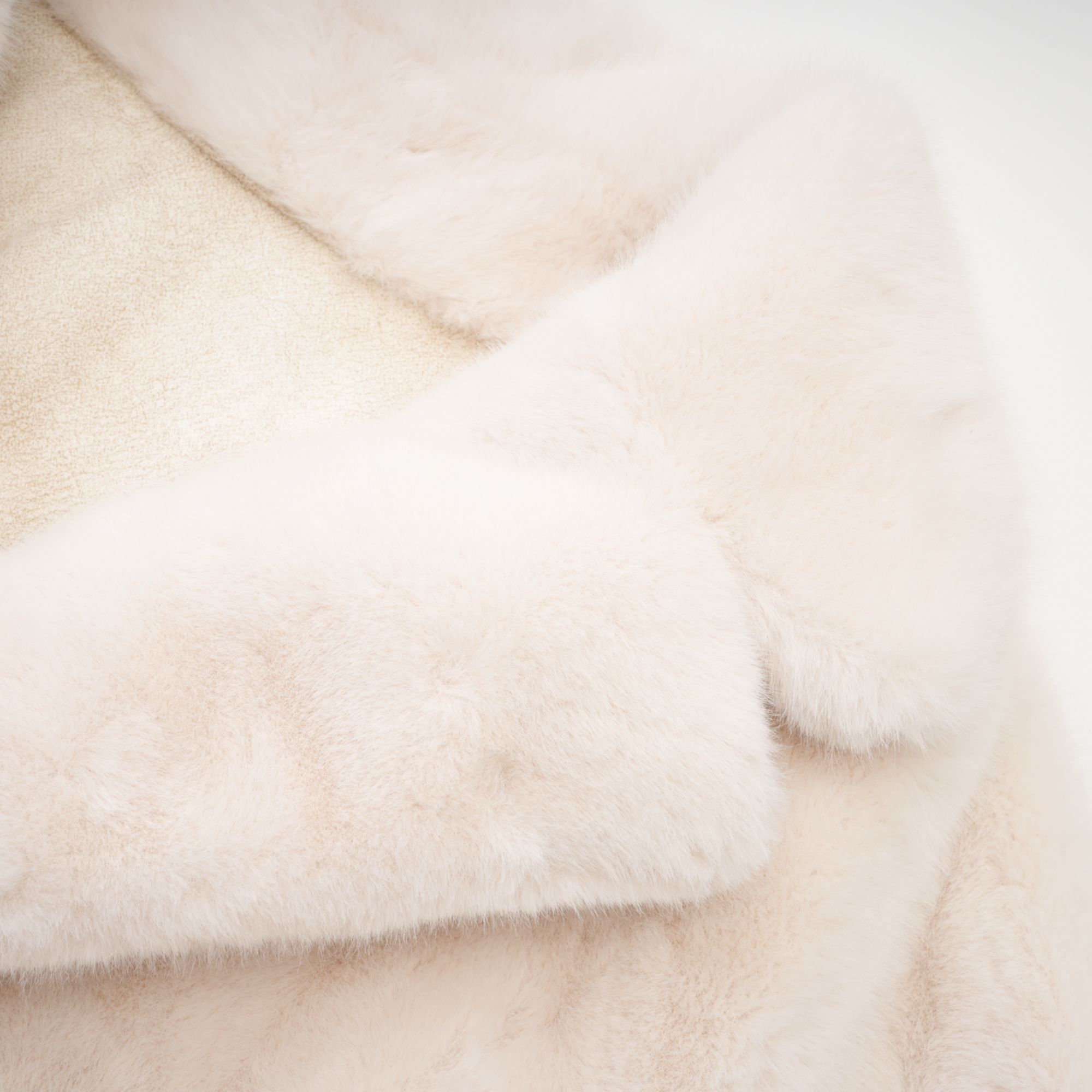 Dagnyra mink-fur coat - Miss Rosier - Women's Online Boutique